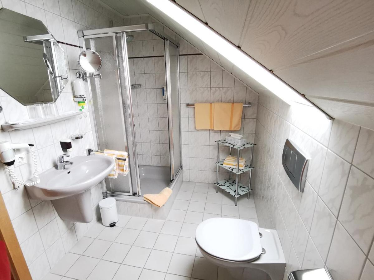 Gaestehaus Koeglmaier เคลไฮม์ ภายนอก รูปภาพ